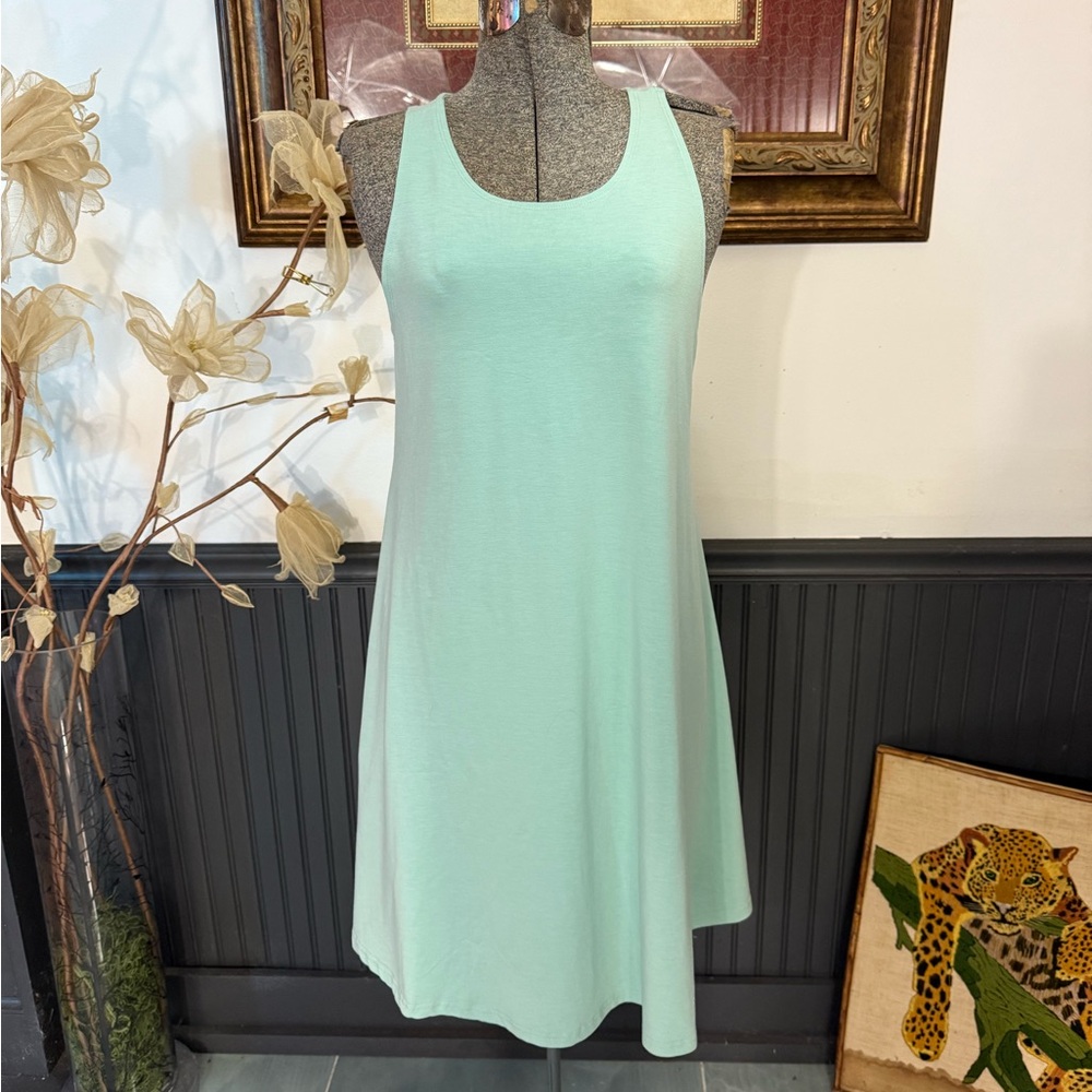 FREE FLY Apparel Sleeveless Bamboo Flex Dress in Mint Green ~ Size Large 💚🍄